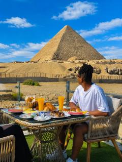 Gaillon Scarab Pyramids View - 0