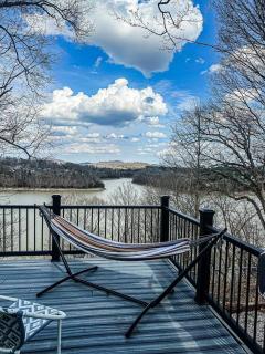Lakeview Lodge • Sleeps 14 • Game Room • Fire Pit - 9