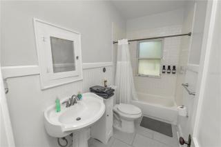 Charming Lakeland Bungalow Close to Downtown - 1