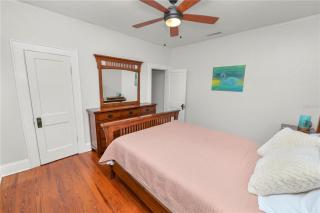 Charming Lakeland Bungalow Close to Downtown - 2