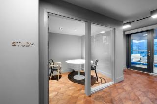 Modern 2BA Dream Condo Downtown Vancouver - 9