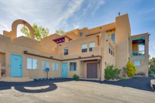 Artsy & Spacious Retreat w/ Sauna in Santa Fe! - 7