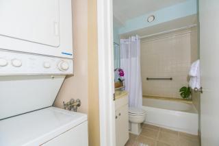 One Bedroom Discovery Bay Condos with Kitchen, Free Wifi & Amazing Views - 2