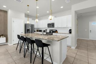 5 Bedrooms 45 Baths Windsor Westside 8924 Sa - 5