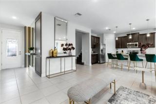 5 Bedrooms 4 Bathrooms Encore 7775 Wd - 7