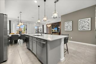 12 Bedrooms115 Bathroomsparadiso Grande 5890H - 4