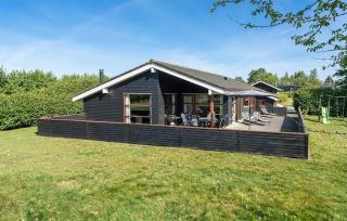 Beautiful Home In Juelsminde With Sauna - 0