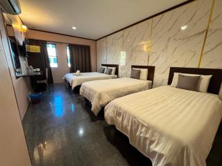 One World Hotel - 1