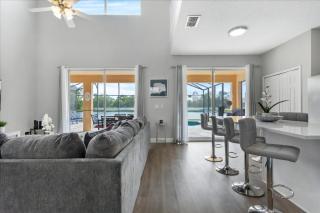 6 Bedrooms 45 Bathrooms Seasons 1270 Sb - 3