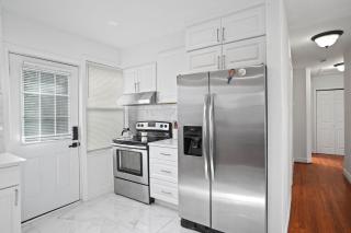 Entire 3-Bedroom Silver Spring-5 min walk to Metro - 6