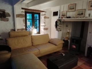 Stay near Pointe du Raz & Beach - 9