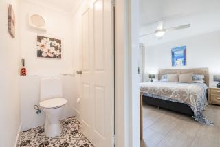 The Poplars, 2,36 Magnus Street - Comfortable Unit With Air Conditioning and Wi-Fi - 1
