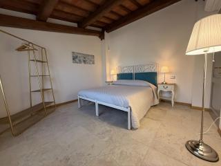 Spacious Holiday Home with shared pool in Poppi - 8