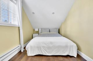 Arbutus Jasmine room - 1
