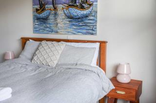 Havelock North home - spa pool, wood-burner fire, comfy beds - 1
