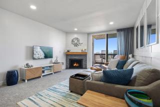 E209 - Tower 10 Seaside - Oceanside - 5