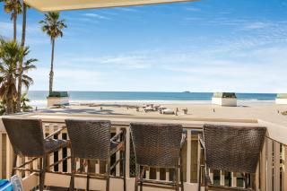 E112 - Skeen's Beachfront - 5