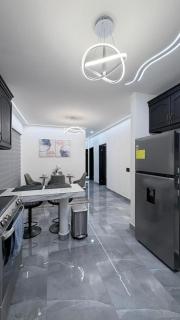 Modern House, Airport 5 Min, AC and Full Equipped - 9