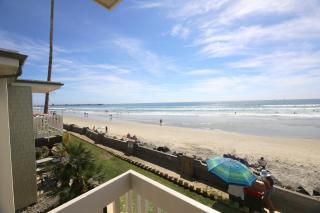 E20 - Tropical Paradise - On-the-Sand - 8