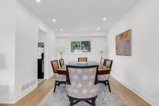 Entire 5 bedroom house near YYZ - 6