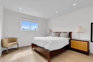 Entire 5 bedroom house near YYZ - 1