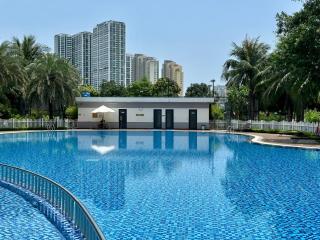 Premium Luxury Stu Apartment with Beautiful Skyline at Vinhomes Green Bay Hanoi - 4