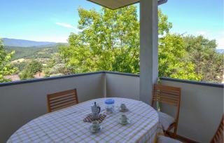 Beautiful Apartment In Poppi With Wifi - 9
