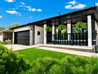 iResidence in Toronto - Fantastic Vacation Home with Breakfast - 0