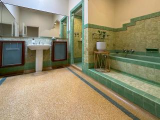 Spacious Art Deco house - 4