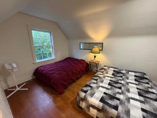 Vancouver City Guest House- BC Place 20 Min, Airport 10 Min, Free Parking & Transit Access - 8