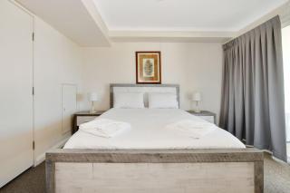 Alex Beach Resort 3BR Apt 428 - 1