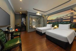 Ensora Hotel & Travel - 4