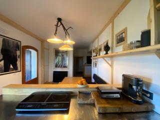 Shangri-La Travellers' Hostel - 7