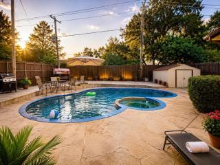 Charming and Comfortable Home near AT&T Stadium - 7