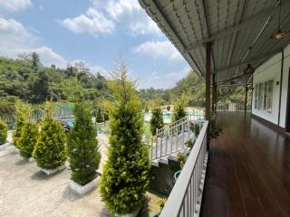 Westeria Riverside Cottage - 5