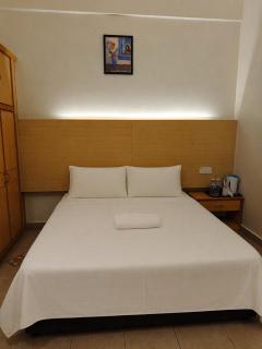 Hotel Hilltowne - 2