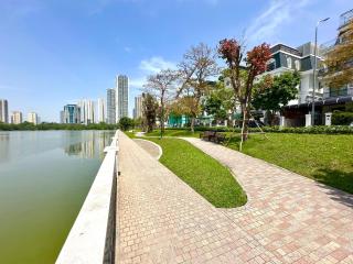 Luxury Skyline Studio with Stunning Hanoi City View Near Landmark72 - 2