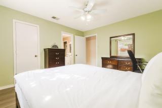 Ultimate destination getaway in Richardson - 3
