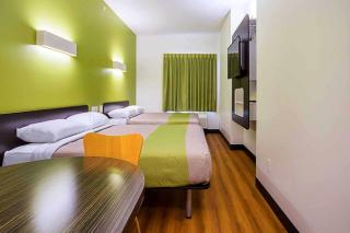 Days Inn by Wyndham South Bend/Notre Dame - 4