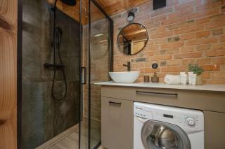 Comfortable Studio for 4 People with a Balcony in Pruszków by Noclegi Renters - 7