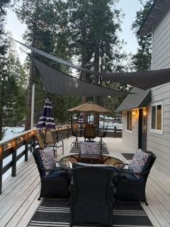 Peaceful Shaver Lake Mountain Retreat with Deck & Forest Views - 6