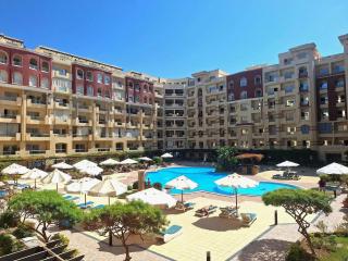 Studio with Balcony In Florenza luxury Resort with 3 Pools Access at Erabia District-Hurghada - 0