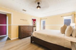 Ultimate destination getaway in Richardson - 3