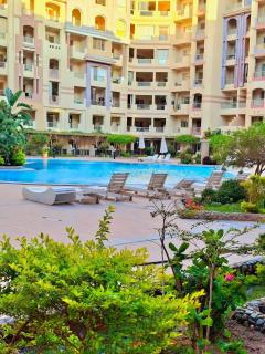Studio with Balcony In Florenza luxury Resort with 3 Pools Access at Erabia District-Hurghada - 9