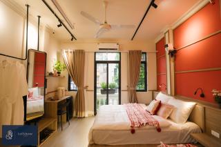 Spacious APT In Center featuring several distinct BRs - Bedroom w TWIN-Superking beds -Share living room, kitchen & gym - 6
