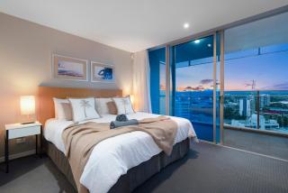 H Luxury Residences 1 Bedroom Hinterland View Apartment - 5