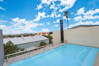 Stylish Knysna Apartment with Rooftop Pool & Braai - 9