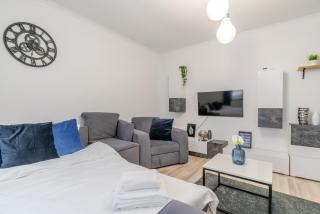 Dolnych Wałów Central Apartment by BookingHost - 8