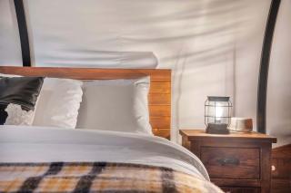 Romantic Luxury Caravan Retreat Near Lake Taneycomo in Branson, Missouri - 6