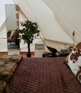 Private Luxury Glamping Tent with Delaware River Access Near Long Eddy, NY - 6